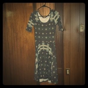 3/4 slevee knee length dress